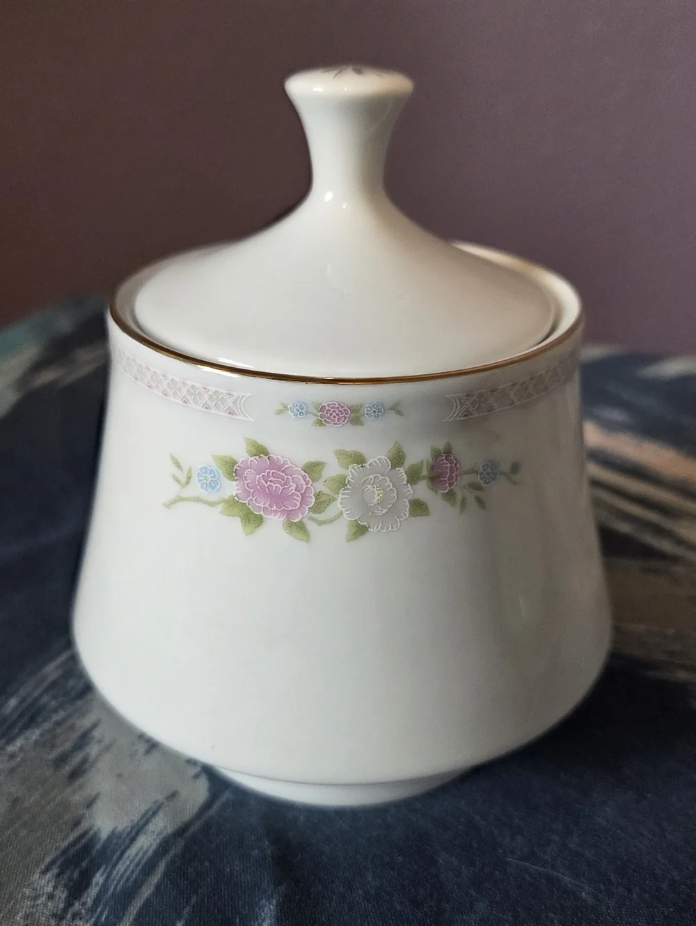 Crown Ming Fine China Jian Shiang “Bird Of Paradise” Cream and Sugar Bowl w/lid